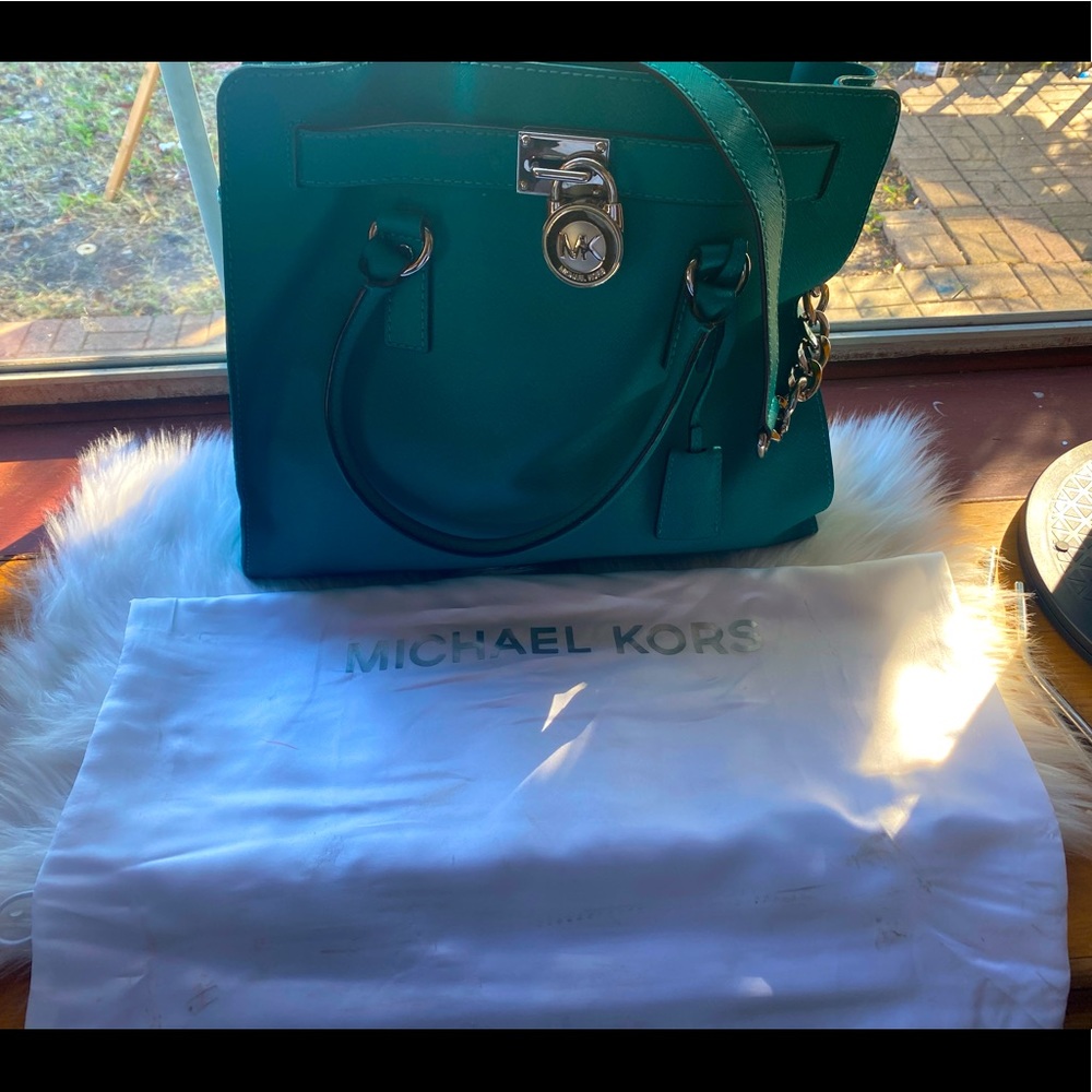 Michael kors tote